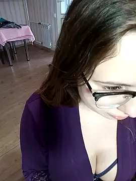 DienkaGreen from StripChat