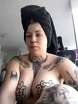 Divine_eve from StripChat