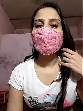 DIVINEDIVAA from StripChat is Freechat