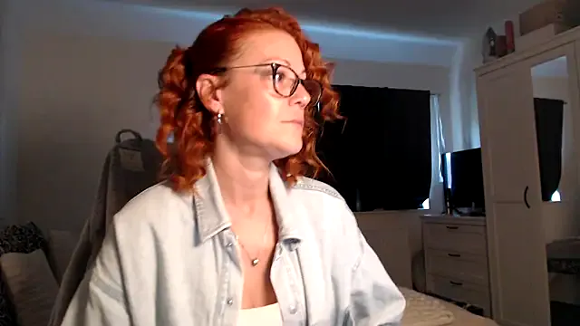 Dixie_Duchess from StripChat is Freechat