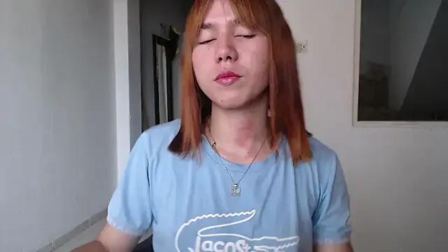 Dolly_Peach_ from StripChat is Freechat