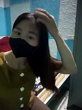 Donatella28 from StripChat is Freechat