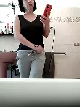 donnapassionate9 from StripChat is Freechat