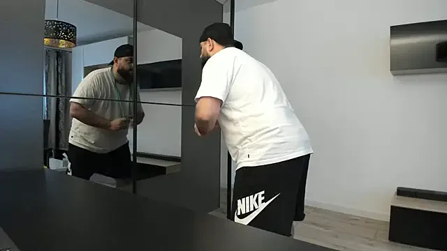 DravenPeak from StripChat is Freechat