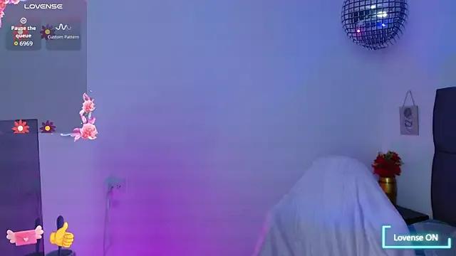 Dream_wish from StripChat is Freechat