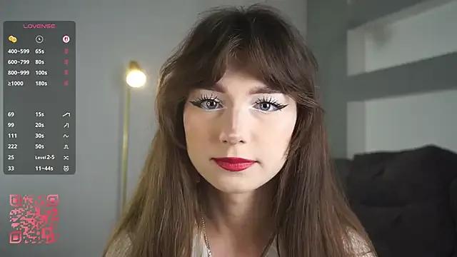DreamyDaisy from StripChat is Freechat
