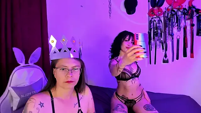 dungeongirls from StripChat is Freechat