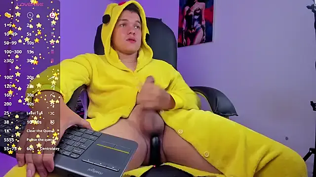 Dunkan_Kravitz from StripChat is Freechat