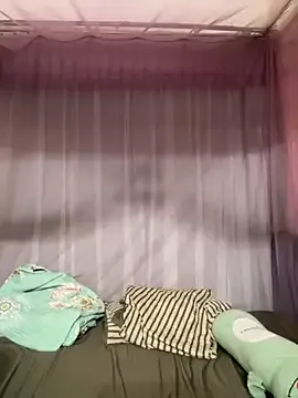 dusi-cute from StripChat is Freechat