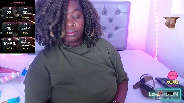ebony_NeighborMoans from StripChat is Freechat