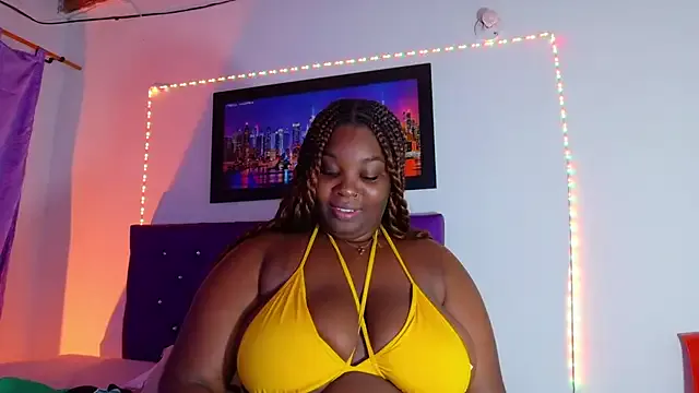 ebony_NeighborMoans from StripChat is Freechat