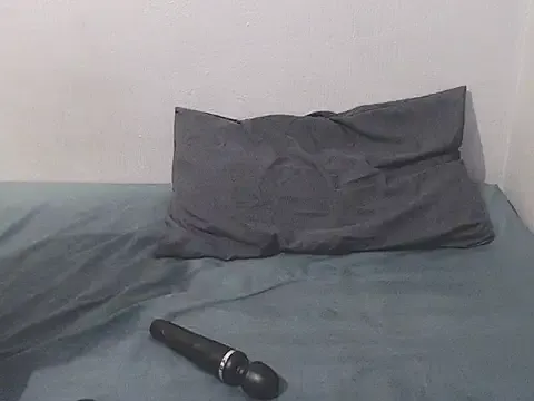 EbonyTinyX from StripChat is Freechat