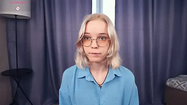 EdaKirkIin from StripChat