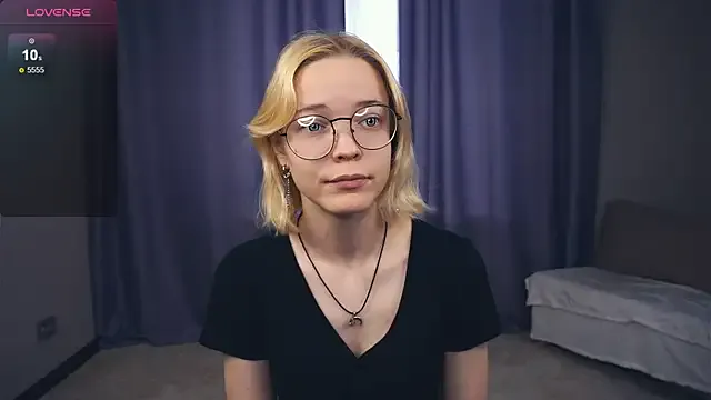 EdaKirkIin from StripChat