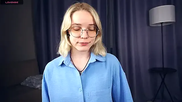 EdaKirkIin from StripChat