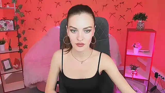 EdnaThomus from StripChat is Freechat