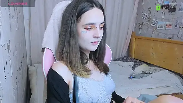 Elaine_Hard from StripChat is Freechat