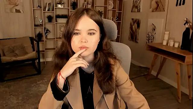 Elainebeness from StripChat is Freechat