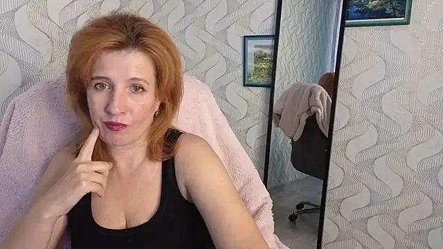 Elannaria from StripChat is Freechat