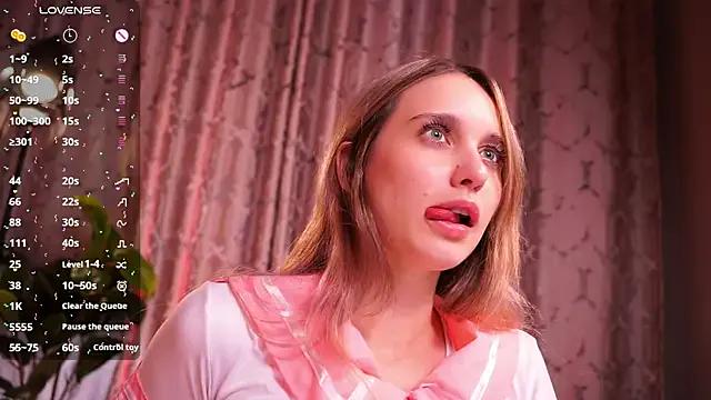 ElaraBlush from StripChat is Freechat