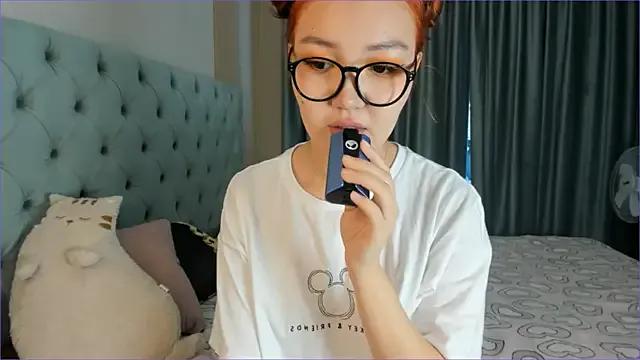 ElaraHaze from StripChat is Freechat