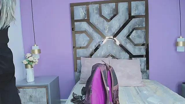 Electra_Gosselin from StripChat is Freechat