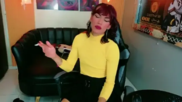 ElectrogoDdess from StripChat is Freechat