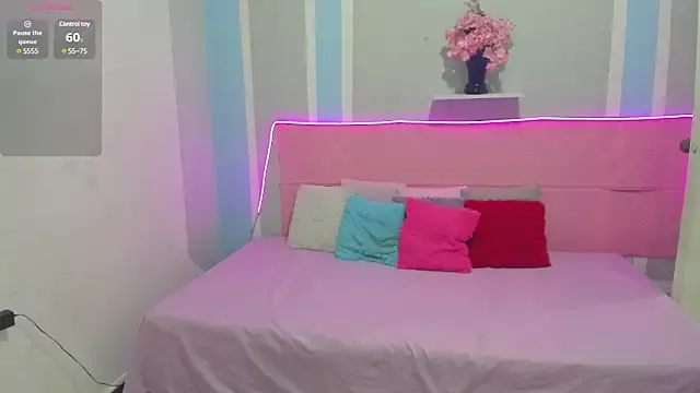 Girls: try live performances with matured performers, from dancing to quirks, in a variety of beautiful sex cams.