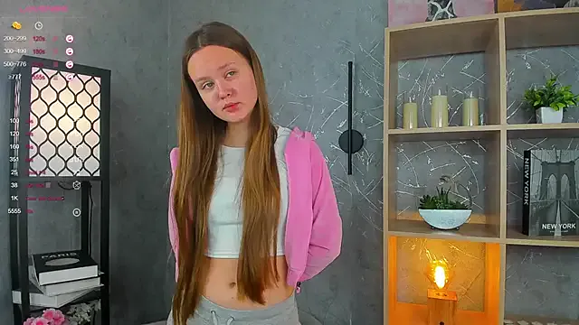 ElenoreReth from StripChat is Freechat