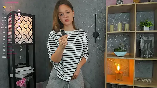 ElenoreReth from StripChat