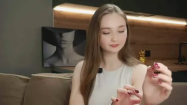 Eliravelvet from StripChat is Freechat