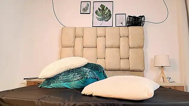 elizawiliamst from StripChat is Freechat