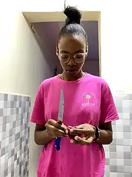 Ella_prettybrownskin from StripChat is Freechat