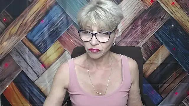 EllaBonito from StripChat