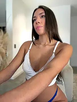 EllaSanz_ from StripChat is Freechat
