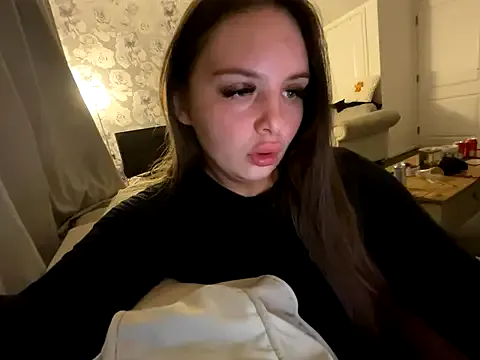 EllaStarrxxx from StripChat is Freechat