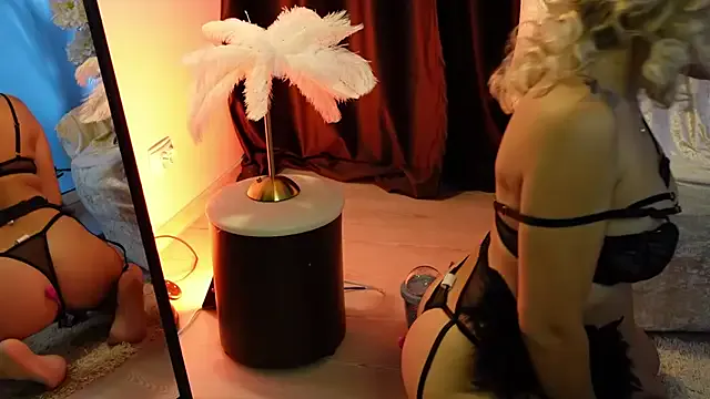 Girls: try live performances with matured performers, from dancing to quirks, in a variety of beautiful sex cams.