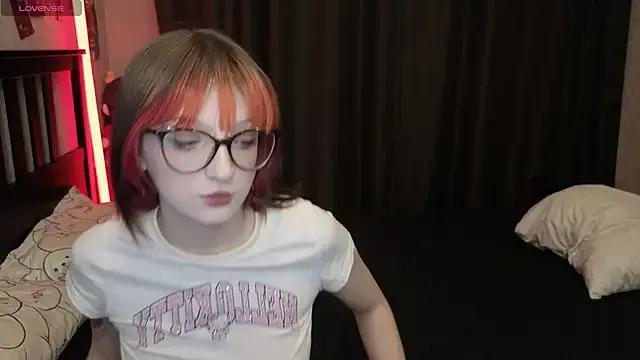 ellen_and_danny from StripChat is Freechat