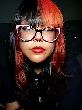 EllieNeptune from StripChat is Freechat