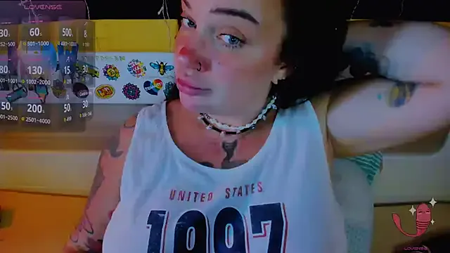 Girls: try live performances with matured performers, from dancing to quirks, in a variety of beautiful sex cams.