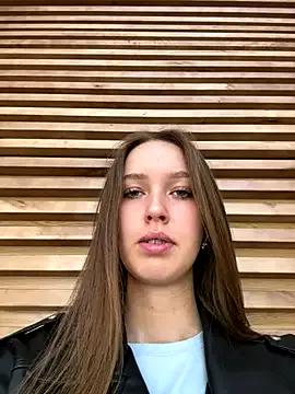 ElliRose from StripChat is Freechat