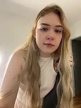 elliss_ from StripChat is Freechat