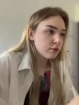 elliss_ from StripChat is Freechat