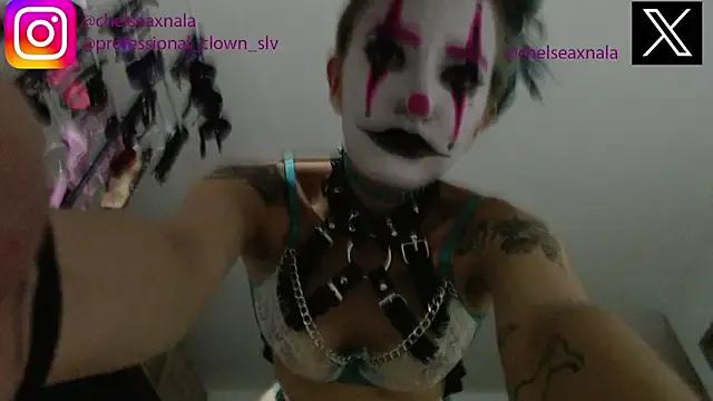 Eloise-brown from StripChat is Freechat