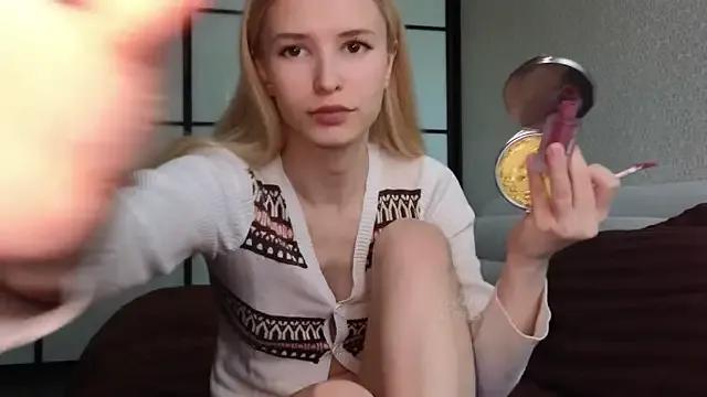 elsafawn from StripChat is Freechat
