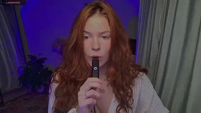 Elsie_Ginger from StripChat