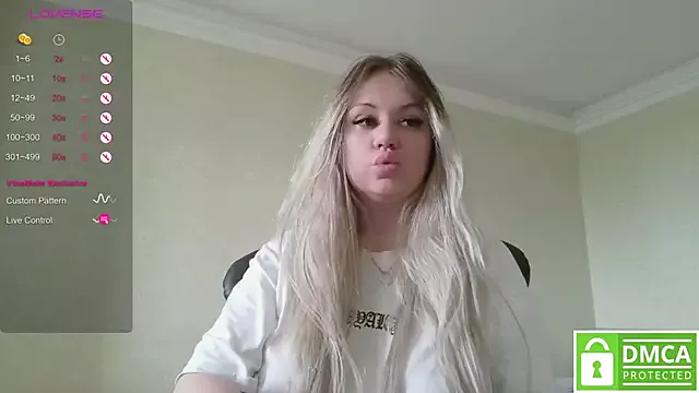 Elven_dreams_ from StripChat