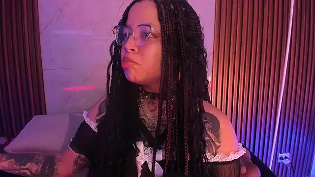 Emiilycollins from StripChat is Freechat