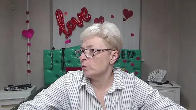 EmiliaGree from StripChat is Freechat