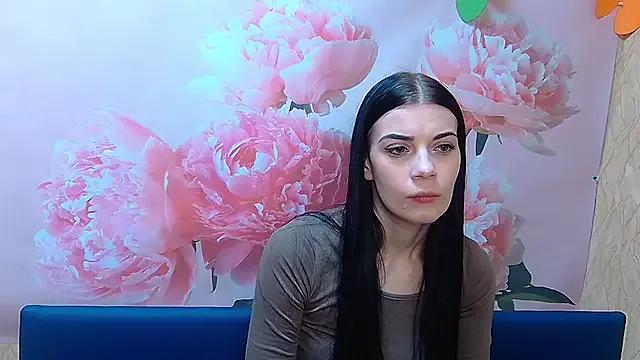 EmiliFlore from StripChat is Freechat